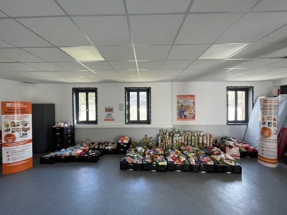 : Les denrées collectées par les élèves pour la Banque Alimentaire de Haute-Savoie