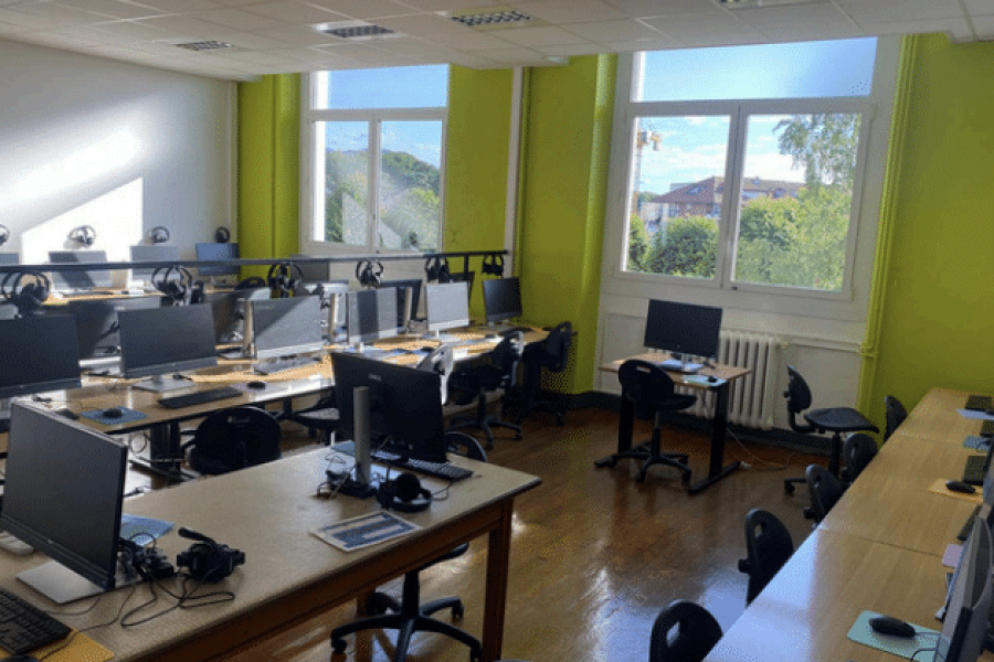 nouvelle salle informatique collège sacré coeur